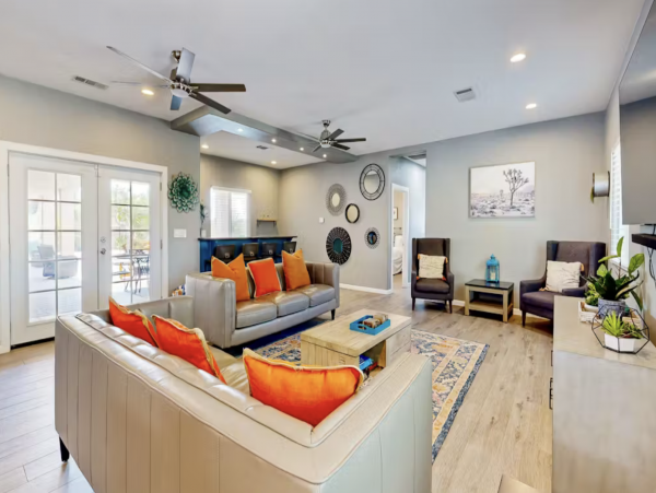 Gorgeous Palm Springs 5 Bedroom Home with Pool & Spa Sleeps 16